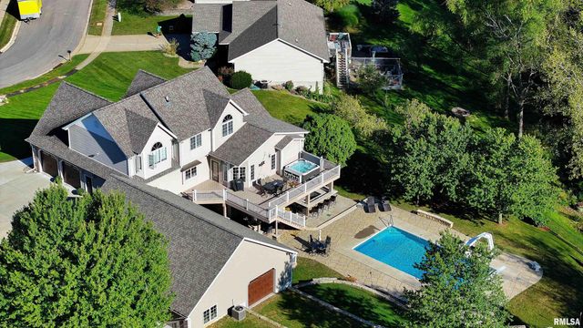 539 34TH Avenue North, Clinton, IA 52732