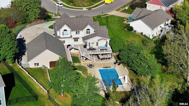 539 34TH Avenue North, Clinton, IA 52732