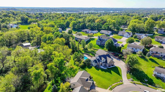 539 34TH Avenue North, Clinton, IA 52732