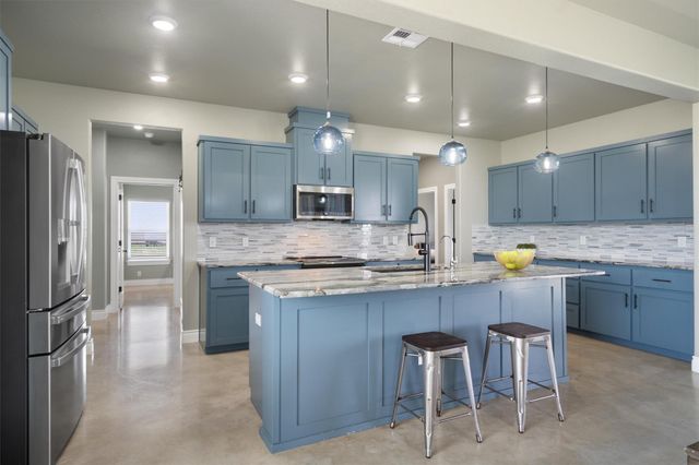 15073 Armstrong Estates RD, Salado, TX 76571