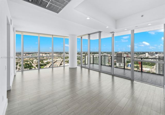 1100 Biscayne Blvd 4405, Miami, FL 33132