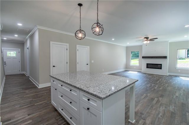 1367 Old Shoal Creek Trail, Canton, GA 30114