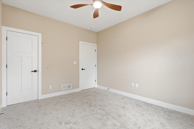 14118 N HAYDENS POINTE, Hallsville, MO 65255