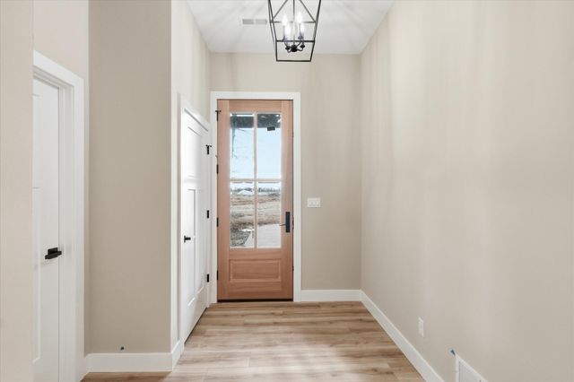 14118 N HAYDENS POINTE, Hallsville, MO 65255