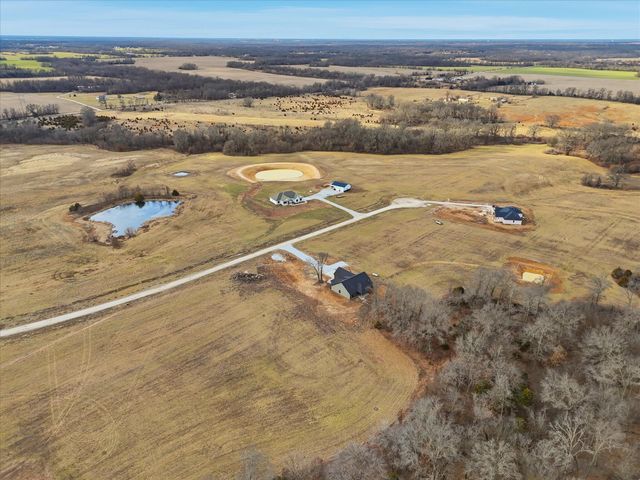 14118 N HAYDENS POINTE, Hallsville, MO 65255