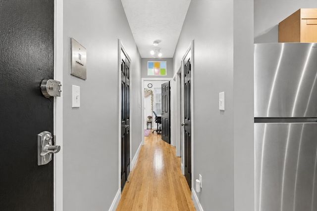 881 Harrison Ave 1, Boston, MA 02118