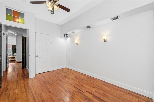881 Harrison Ave 1, Boston, MA 02118