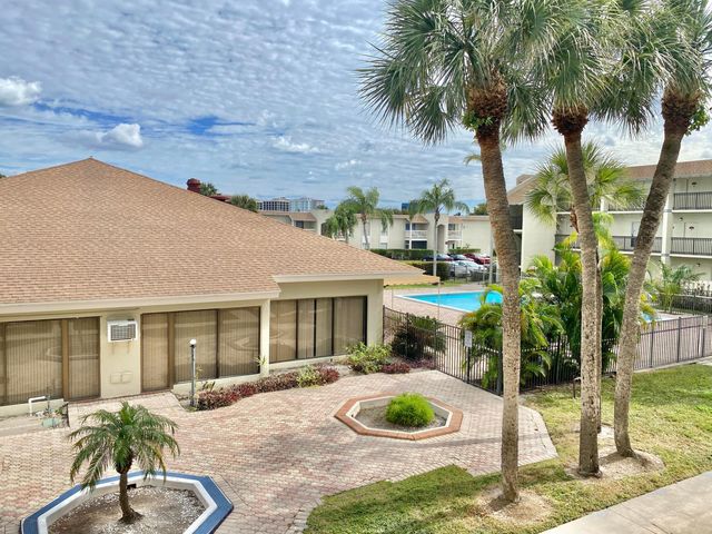 1500 N Congress Avenue A23, West Palm Beach, FL 33401
