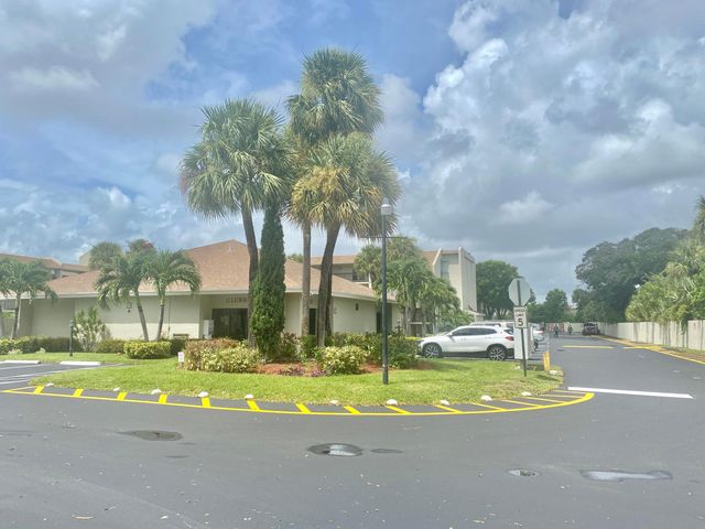 1500 N Congress Avenue A23, West Palm Beach, FL 33401