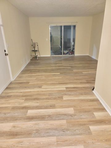 1500 N Congress Avenue A23, West Palm Beach, FL 33401