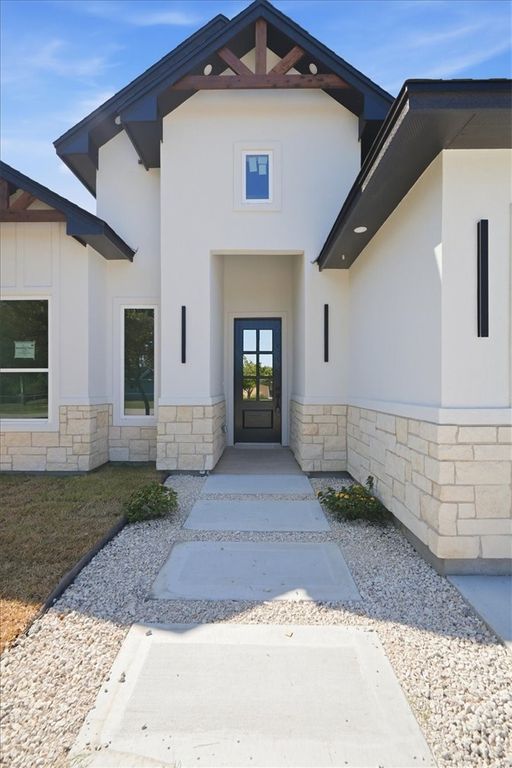 924 S 10TH, Aransas Pass, TX 78336 — photo 4