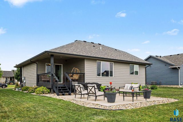 510 Marie Dr Drive, Harrisburg, SD 57032
