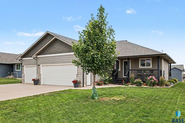 510 Marie Dr Drive, Harrisburg, SD 57032