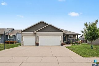 510 Marie Dr Drive, Harrisburg, SD 57032