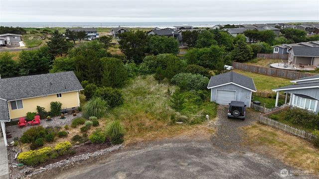 32307 H Place, Ocean Park, WA 98640