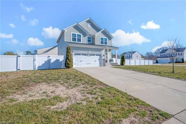 22 Mimi CIR, Newport News, VA 23602