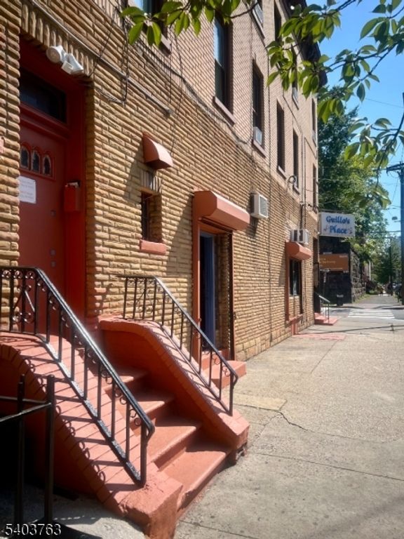 288 6Th St, Jersey City, NJ 07302 — photo 2