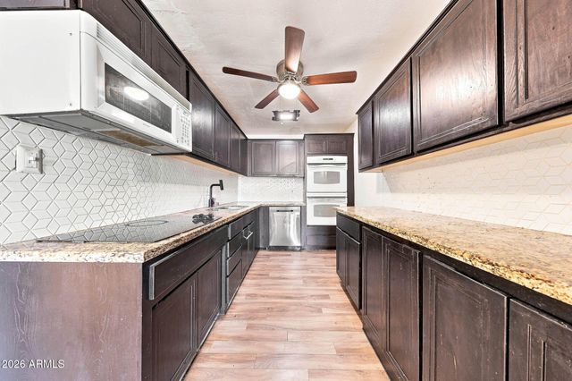 304 W MCNEIL Street, Phoenix, AZ 85041