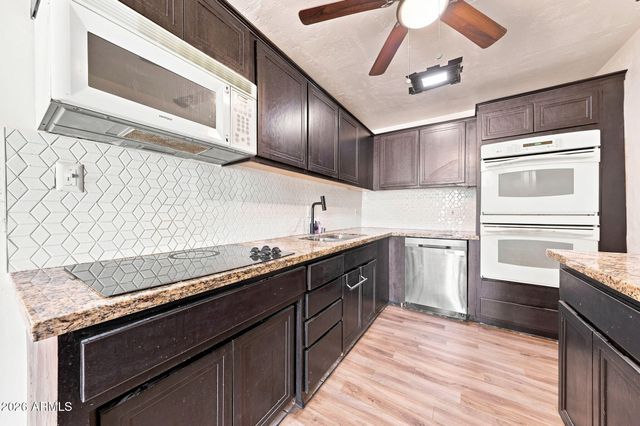 304 W MCNEIL Street, Phoenix, AZ 85041