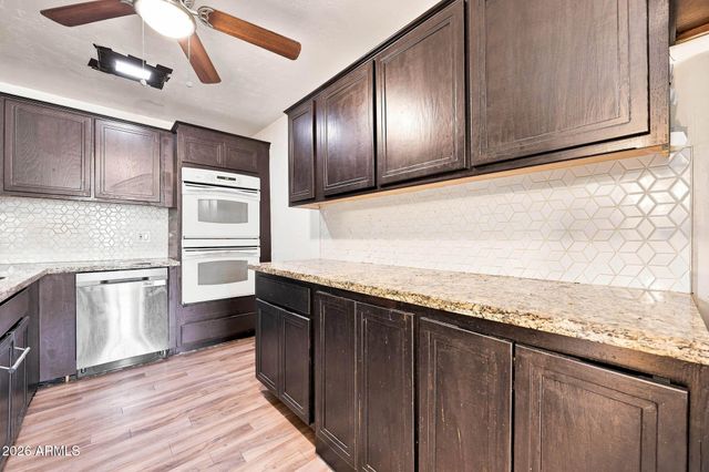 304 W MCNEIL Street, Phoenix, AZ 85041