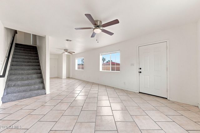 304 W MCNEIL Street, Phoenix, AZ 85041