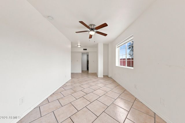304 W MCNEIL Street, Phoenix, AZ 85041