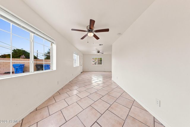 304 W MCNEIL Street, Phoenix, AZ 85041
