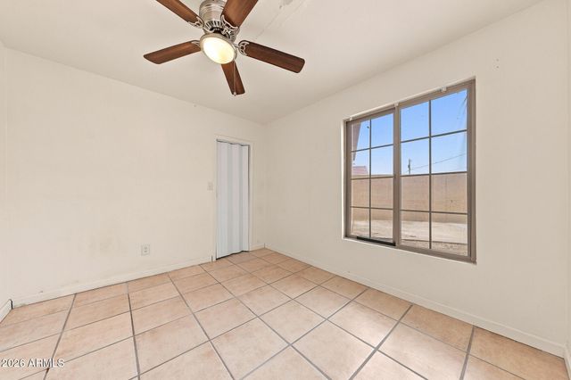 304 W MCNEIL Street, Phoenix, AZ 85041