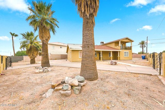 304 W MCNEIL Street, Phoenix, AZ 85041