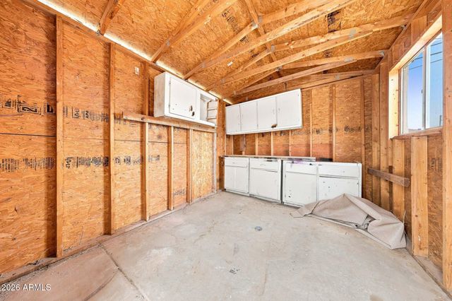 304 W MCNEIL Street, Phoenix, AZ 85041