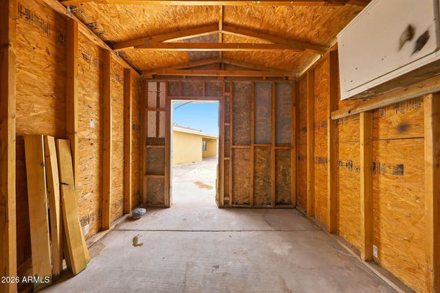 304 W MCNEIL Street, Phoenix, AZ 85041