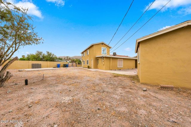 304 W MCNEIL Street, Phoenix, AZ 85041