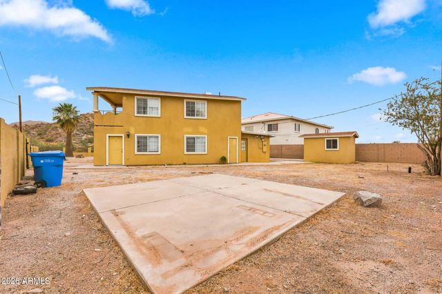 304 W MCNEIL Street, Phoenix, AZ 85041
