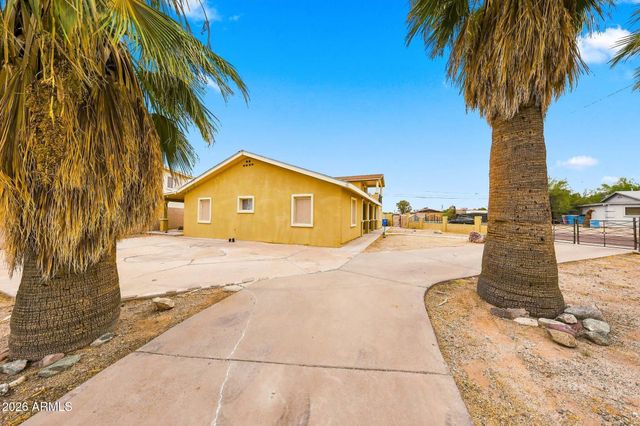 304 W MCNEIL Street, Phoenix, AZ 85041