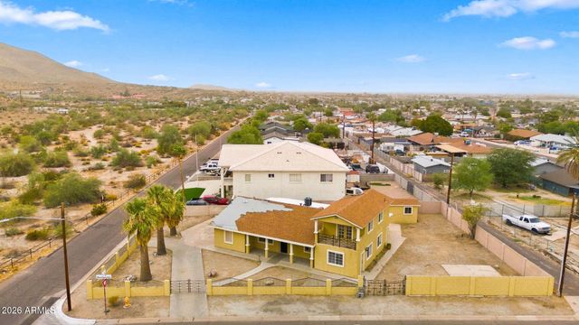 304 W MCNEIL Street, Phoenix, AZ 85041