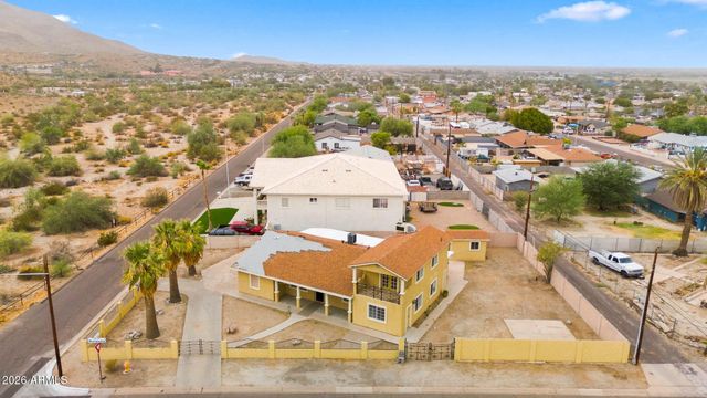 304 W MCNEIL Street, Phoenix, AZ 85041