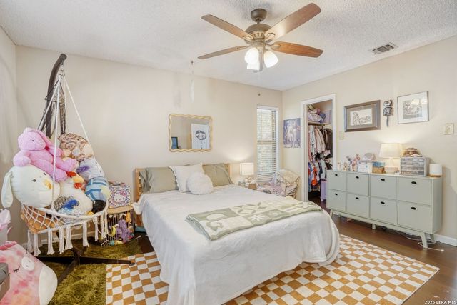 13922 Sugarberry Woods Street, San Antonio, TX 78249