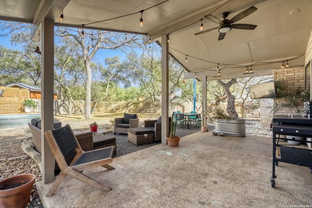 13922 Sugarberry Woods Street, San Antonio, TX 78249