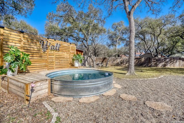 13922 Sugarberry Woods Street, San Antonio, TX 78249