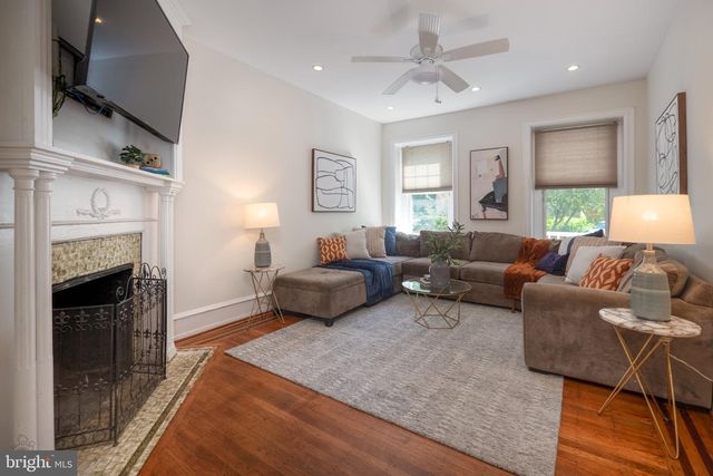 17 W PHIL ELLENA ST, Philadelphia, PA 19119