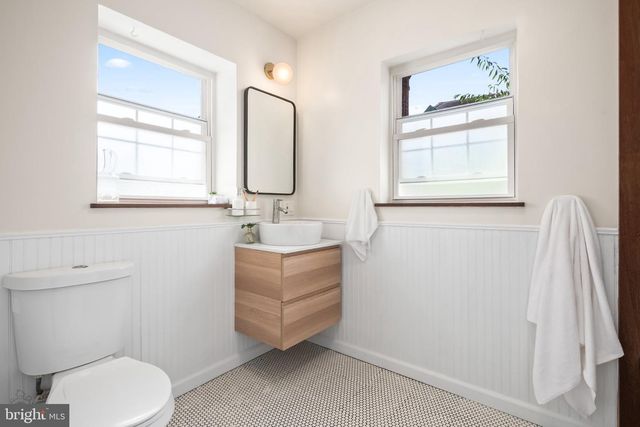 17 W PHIL ELLENA ST, Philadelphia, PA 19119