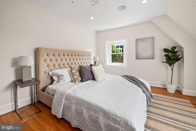 17 W PHIL ELLENA ST, Philadelphia, PA 19119