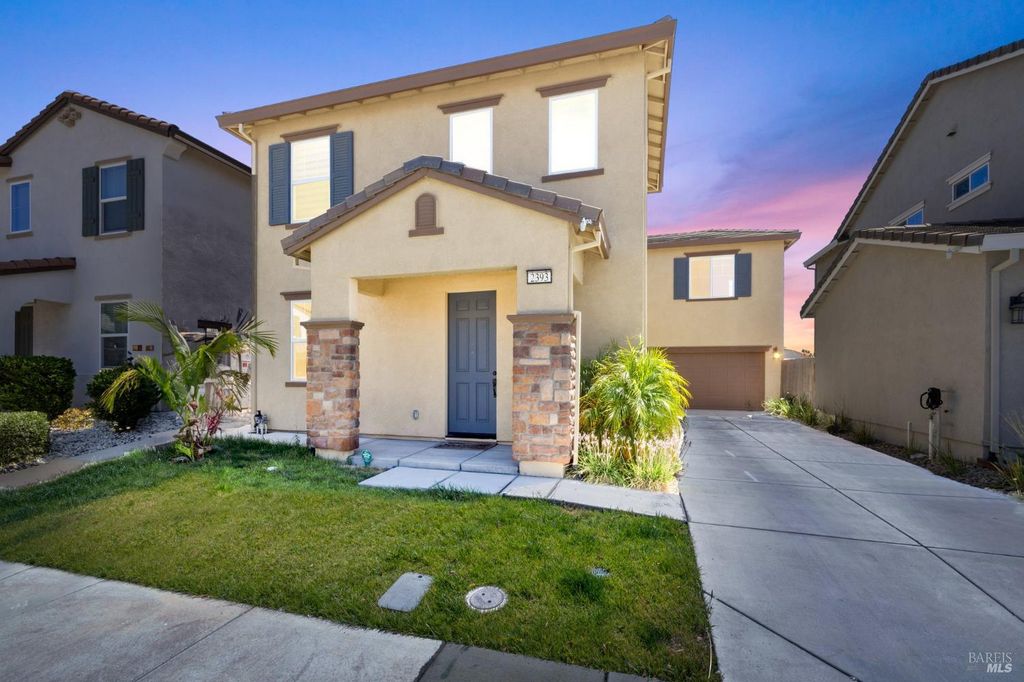 2393 Sheldon Dr, Fairfield, CA 94533