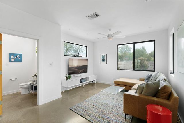 5725 Toscana Ave, Austin, TX 78724