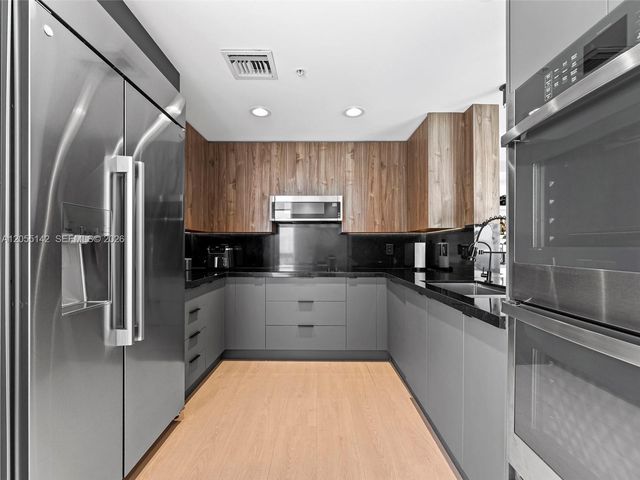 19400 Turnberry Way 1911, Aventura, FL 33180