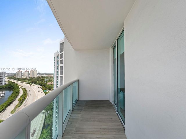 19400 Turnberry Way 1911, Aventura, FL 33180