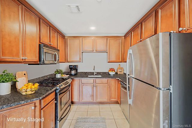 258 Medea Way, Central Islip, NY 11722