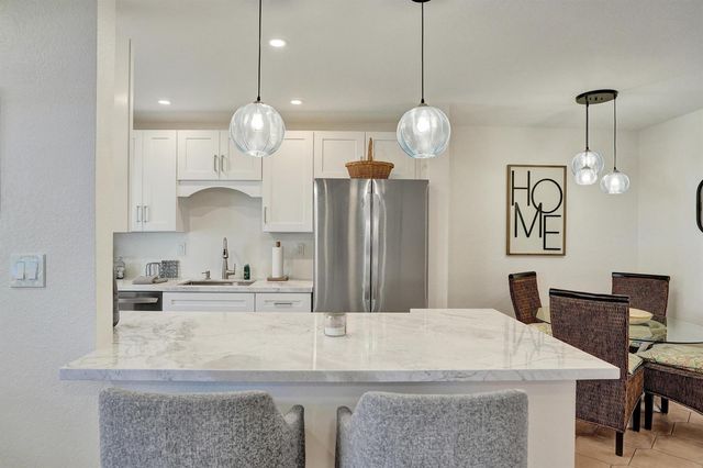 2866 NE 30th Street 4, Fort Lauderdale, FL 33306
