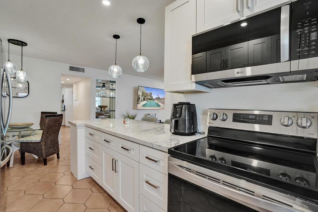2866 NE 30th Street 4, Fort Lauderdale, FL 33306