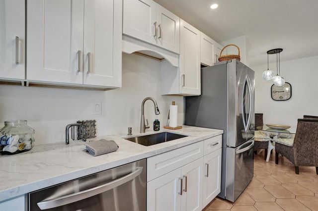 2866 NE 30th Street 4, Fort Lauderdale, FL 33306